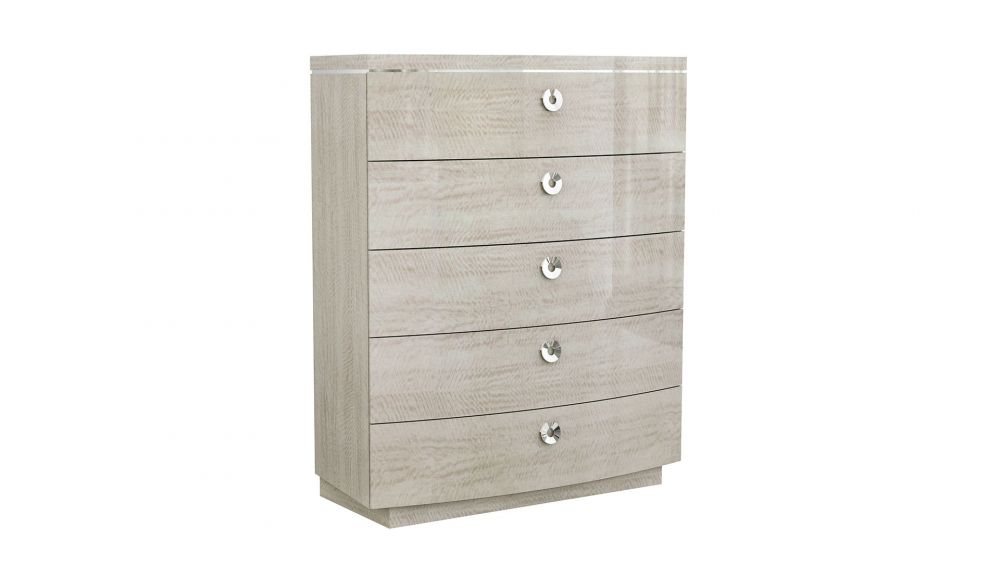 P106 Light Maple Finish Chest